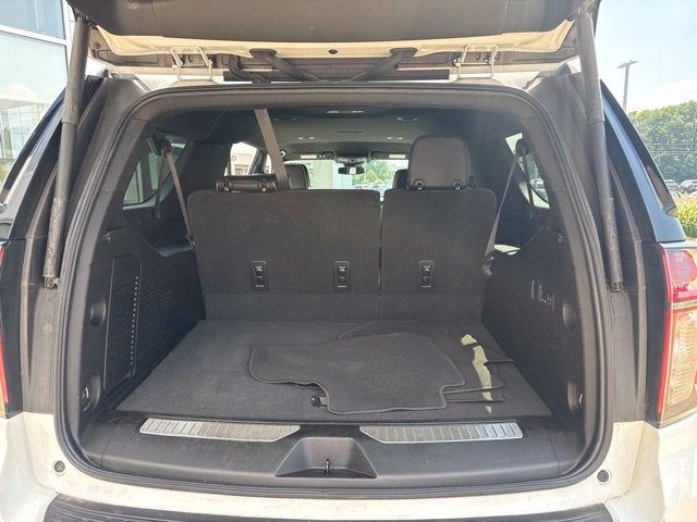 2023 Chevrolet Suburban 2WD 4dr Premier