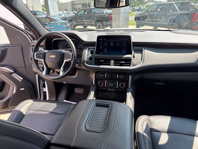 2023 Chevrolet Suburban 2WD 4dr Premier