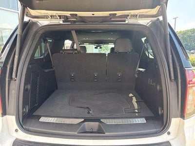 2023 Chevrolet Suburban 2WD 4dr Premier