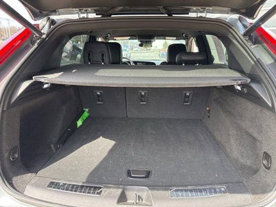 2025 Cadillac XT4 AWD 4dr Premium Luxury