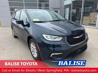 2023 Chrysler Pacifica Touring L FWD