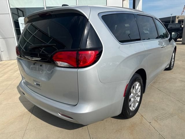 2024 Chrysler Voyager LX FWD