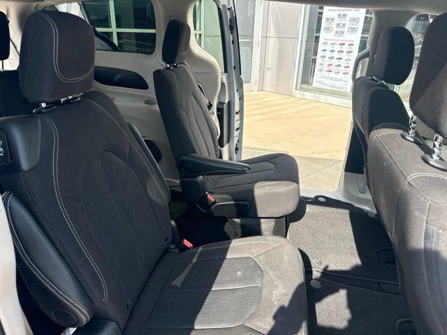 2024 Chrysler Voyager LX FWD