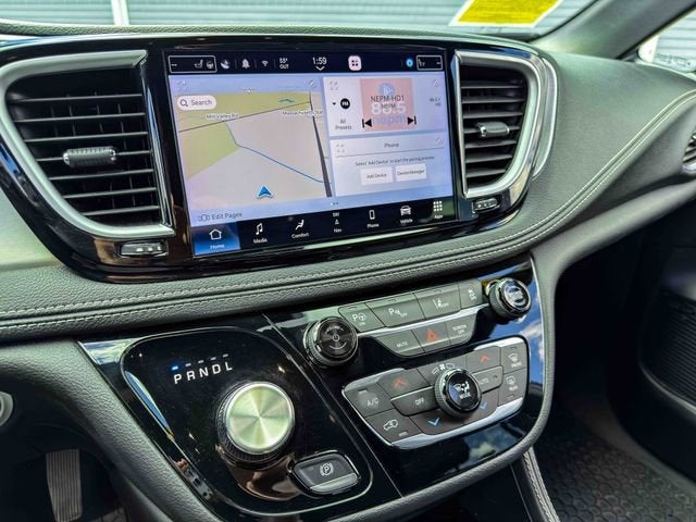 2023 Chrysler Pacifica Hybrid Hybrid Limited FWD