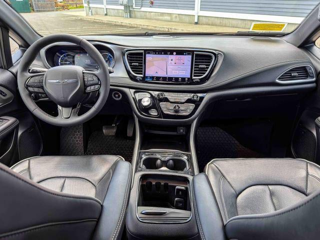 2023 Chrysler Pacifica Hybrid Hybrid Limited FWD
