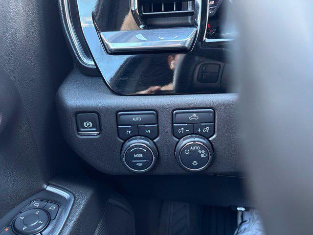 2025 Chevrolet Silverado 1500 4WD Crew Cab 147 LT w/1LT