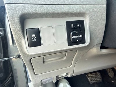 2011 Toyota Corolla 4dr Sdn Auto LE
