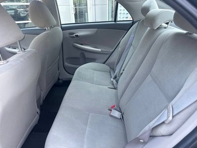 2011 Toyota Corolla 4dr Sdn Auto LE