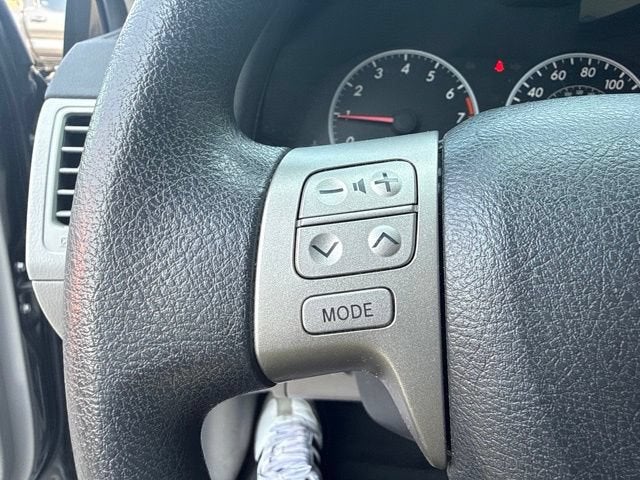 2011 Toyota Corolla 4dr Sdn Auto LE