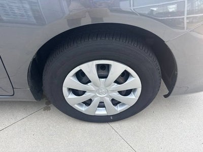 2011 Toyota Corolla 4dr Sdn Auto LE