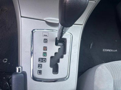 2011 Toyota Corolla 4dr Sdn Auto LE