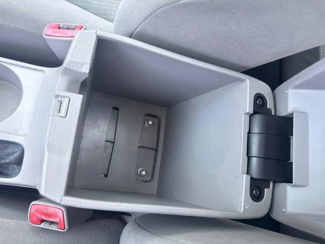 2011 Toyota Corolla 4dr Sdn Auto LE