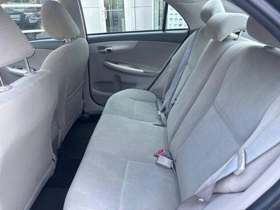 2011 Toyota Corolla 4dr Sdn Auto LE