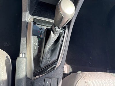 2014 Toyota Corolla 4dr Sdn CVT LE