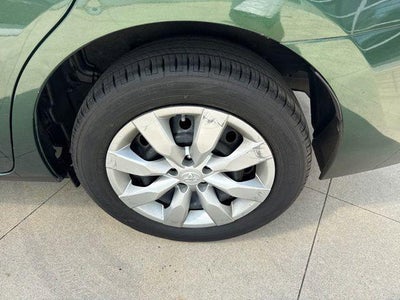 2014 Toyota Corolla 4dr Sdn CVT LE