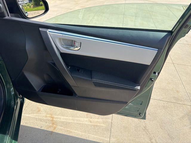 2014 Toyota Corolla 4dr Sdn CVT LE