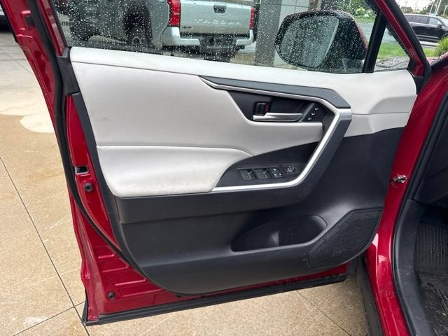 2025 Toyota RAV4 XLE Premium AWD
