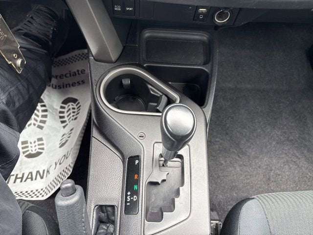 2016 Toyota RAV4 AWD 4dr LE