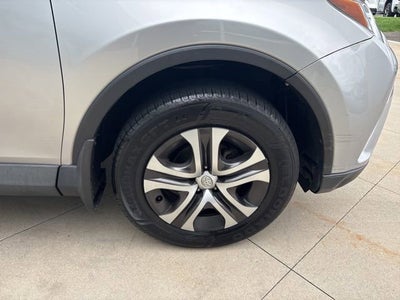 2016 Toyota RAV4 AWD 4dr LE