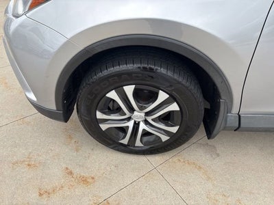 2016 Toyota RAV4 AWD 4dr LE
