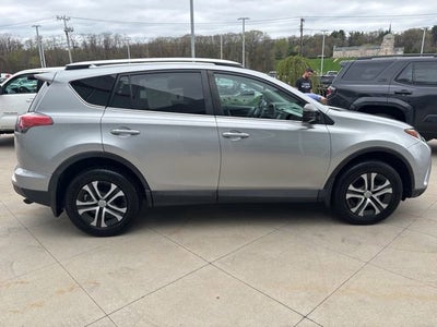 2016 Toyota RAV4 AWD 4dr LE