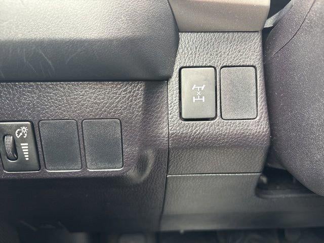 2016 Toyota RAV4 AWD 4dr LE