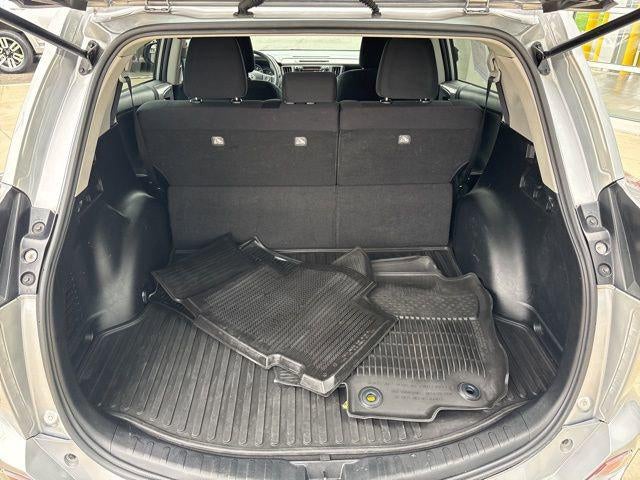 2016 Toyota RAV4 AWD 4dr LE