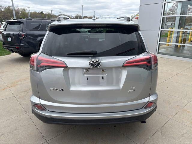 2016 Toyota RAV4 AWD 4dr LE