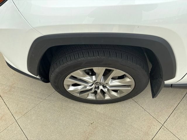 2024 Toyota RAV4 XLE Premium FWD