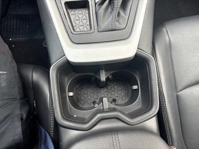 2024 Toyota RAV4 XLE Premium FWD