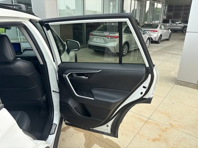 2024 Toyota RAV4 XLE Premium FWD