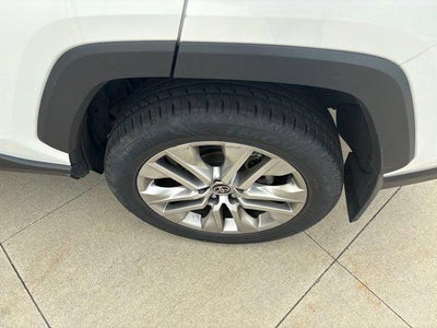 2024 Toyota RAV4 XLE Premium FWD