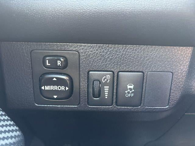 2015 Toyota RAV4 AWD 4dr Limited