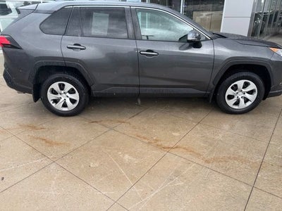 2022 Toyota RAV4 LE AWD