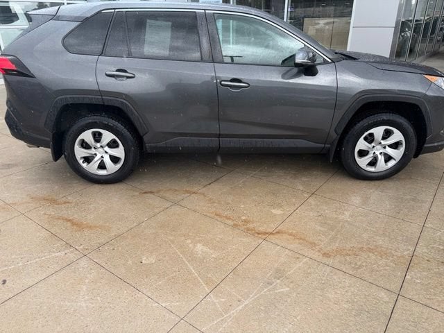 2022 Toyota RAV4 LE AWD