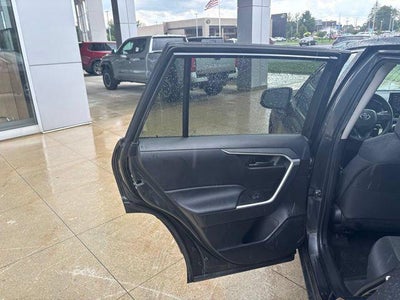 2022 Toyota RAV4 LE AWD