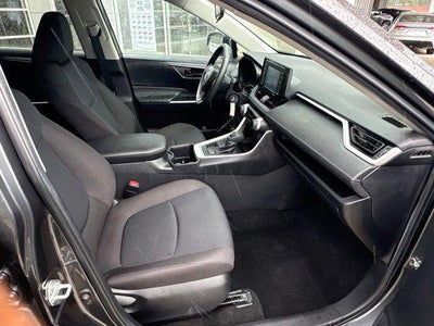 2022 Toyota RAV4 LE AWD