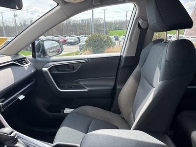 2023 Toyota RAV4 LE FWD