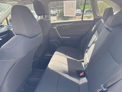 2023 Toyota RAV4 LE FWD