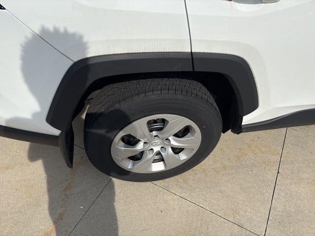 2023 Toyota RAV4 LE FWD