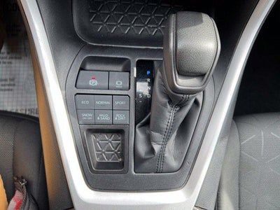 2024 Toyota RAV4 XLE AWD