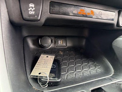 2025 Toyota RAV4 XLE AWD