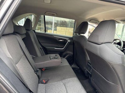 2025 Toyota RAV4 XLE AWD