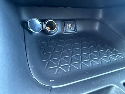 2025 Toyota RAV4 XLE AWD