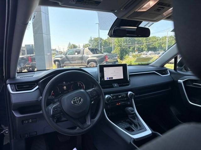 2025 Toyota RAV4 XLE AWD