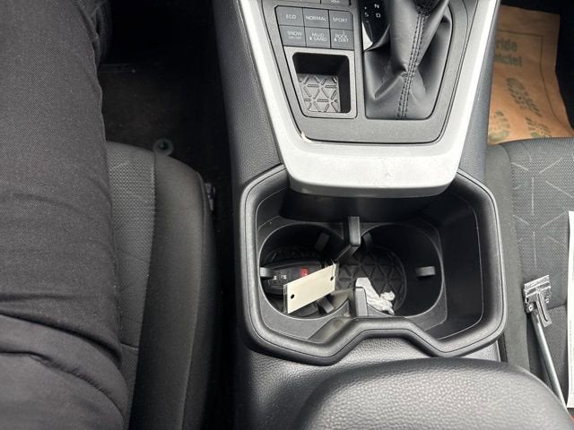 2025 Toyota RAV4 XLE AWD
