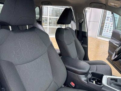 2025 Toyota RAV4 XLE AWD