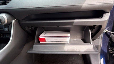 2025 Toyota RAV4 XLE AWD