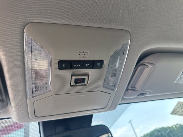 2025 Toyota RAV4 XLE AWD
