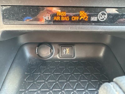 2025 Toyota RAV4 XLE AWD